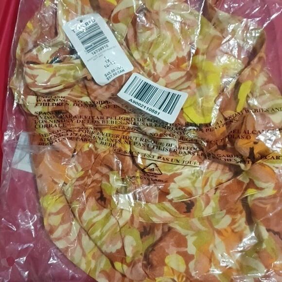 Torrid 1X Blouse Crepe Tie Flutter Sleeve Peasant‎ Top 1X - Picture 2 of 3